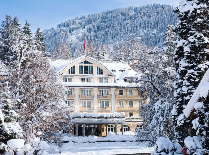 0013_Le Grand Bellevue_Gstaad_Schoene Aussichten Touristik - Winter (1)